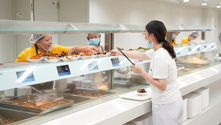 企业智慧食堂升级利器 乐牛售饭保温台如何让打菜「无感」出品？